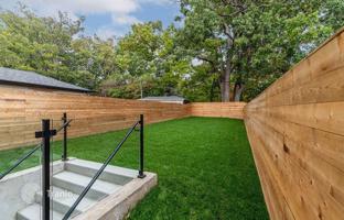 8-bedroom house in York for C$2,326,000