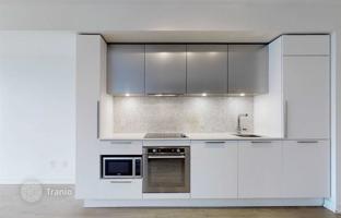 5-bedroom apartment in Wood Street for C$964,000