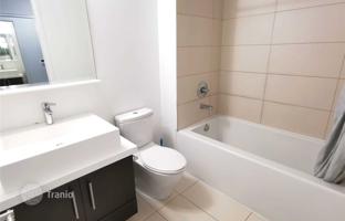 5-bedroom apartment in Bay Street for C$1,180,000