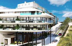 Apartments with sea views and a private garden in a residence with swimming pools and a co-working area, Fuengirola, Spain for 685,000 €