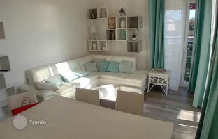 2-bedroom apartment 100 m² in Pietrasanta for 850,000 €