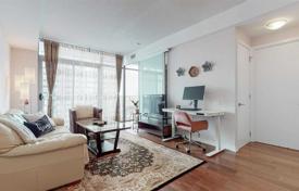 Apartment – The Queensway, Toronto, Ontario,  Canada for C$876,000