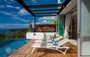 11-bedroom villa 400 m² in Mueang Phuket for $1,780,000