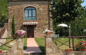 Estate with vineyards, farmhouses, villages for sale, Florence Tuscany for 5,500,000 €