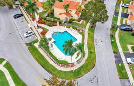 Townhome – Pembroke Pines, Broward, Florida,  USA for $539,000