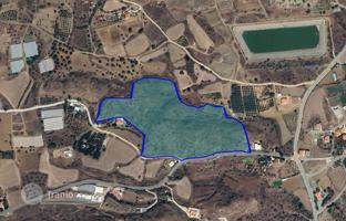 Land plot 52,790 m² in Eptagonia for 1,200,000 €