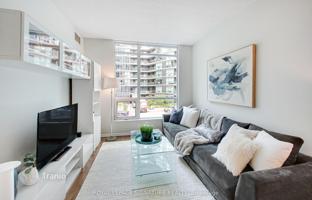 4-bedroom apartment in Fort York Boulevard for C$808,000