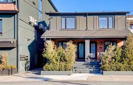 Terraced house – York, Toronto, Ontario,  Canada for C$1,038,000