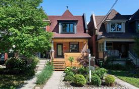 Terraced house – Old Toronto, Toronto, Ontario,  Canada for C$1,824,000