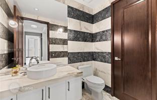 3-bedroom apartments in condo 428 m² in Collins Avenue for $6,950,000