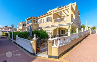 2-bedroom apartment 104 m² in Orihuela Costa for 275,000 €