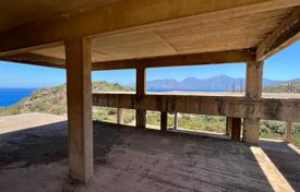 Concrete shell with great view, walking distance to the beach for 240,000 €