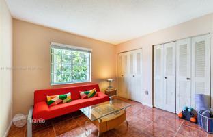 4-bedroom house 159 m² in Miami for $585,000