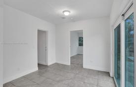 4-bedrooms townhome 156 m² in West Park, USA for $540,000