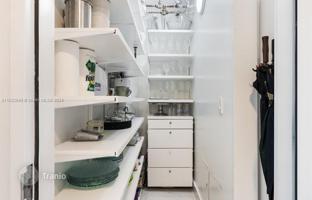 2-bedroom apartments in condo 121 m² in Miami for $1,100,000