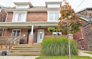 6-bedroom townhouse in Old Toronto for C$2,013,000