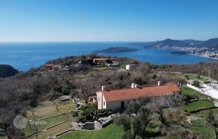 4-bedroom house 370 m² in Sveti Stefan for 1,575,000 €