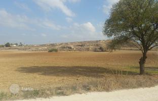 Land plot 11,605 m² in Nicosia for 548,000 €
