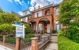 Terraced house – Markham Street, Old Toronto, Toronto,  Ontario,   Canada for C$1,846,000