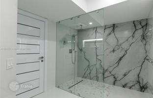 2-bedroom apartments in condo 140 m² in Yacht Club Drive for $799,000