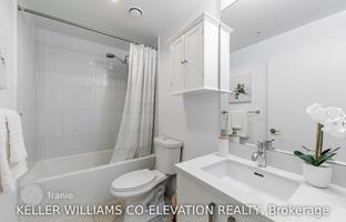 4-bedroom apartment in Bayview Avenue for C$871,000