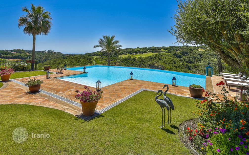 Villa for sale in Cádiz, Spain — listing 1779053