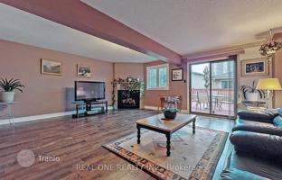 9-bedroom townhouse in North York for C$1,677,000