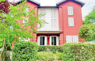 Three-storey villa with a garden and a view of the sea at 50 meters from the beach, Abyssinia, Italy for 2,000,000 €