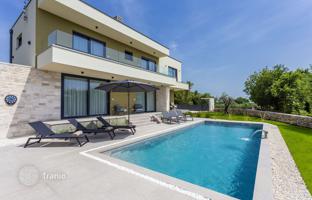 3-bedroom house 208 m² in Svetvinčenat for 950,000 €