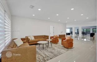 7-bedroom house 411 m² in Hollywood for $2,095,000