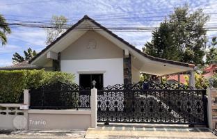 3-bedroom villa 126 m² in Pattaya for $194,000