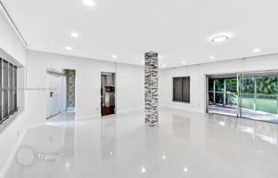3-bedroom house 215 m² in Miami for $780,000