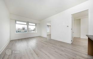 5-bedroom apartment in Saint Clair Avenue West for C$1,055,000
