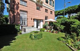 Historic apartment in a villa with garden — Genoa, Liguria, Italy for 1,150,000 €