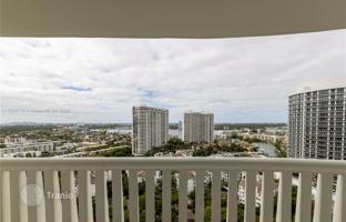 3-bedroom apartments in condo 242 m² in Aventura for $1,790,000