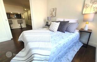 5-bedroom apartment in Bay Street for C$790,000