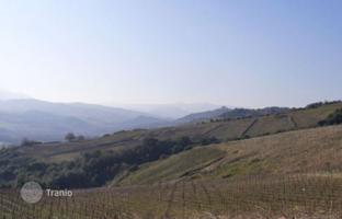 Farm 430 m² in Montalcino for 1,100,000 €