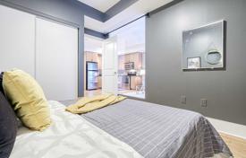 Apartment – Front Street West, Old Toronto, Toronto,  Ontario,   Canada for C$842,000