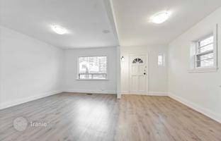 2-bedroom house in East York for C$1,238,000