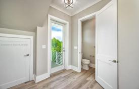 Townhome – New York City, State of New York, USA for $2,394,000