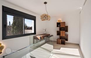 5-bedroom villa 475 m² in Nueva Andalucia for 5,900,000 €