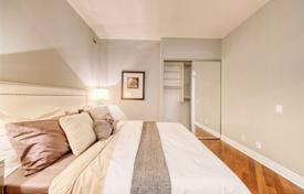 Apartment – Queens Quay West, Old Toronto, Toronto,  Ontario,   Canada for C$1,153,000