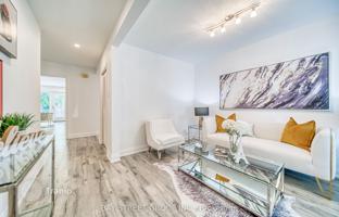 10-bedroom townhouse in North York for C$1,702,000