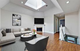 Terraced house – Bayview Avenue, Toronto, Ontario,  Canada for C$1,963,000
