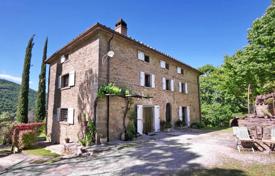 Traditional villa with a guest house and a pool in Perugia, Umbria, Italy for 1,150,000 €