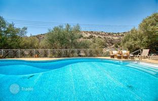 3-bedroom cottage in Limassol for 1,000,000 €