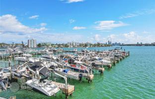 2-bedroom apartments in condo 96 m² in Miami for $485,000