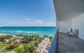 Modern apartment with ocean views in a residence on the first line of the beach, Hollywood, Florida, USA for $1,150,000