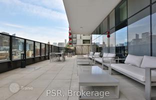 5-bedroom apartment in Richmond Street West for C$917,000