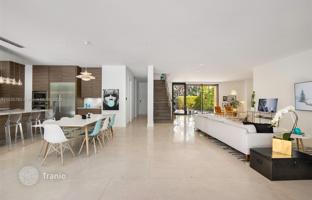 5-bedroom house 455 m² in Miami for $5,600,000